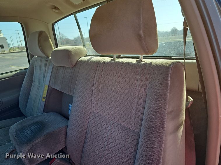 image for item DQ4372 2005 Toyota  Tundra pickup truck