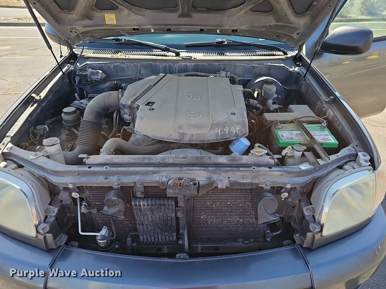 image for item DQ4372 2005 Toyota  Tundra pickup truck