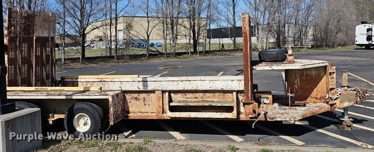 image for item DQ4373 1983 Mill equipment trailer