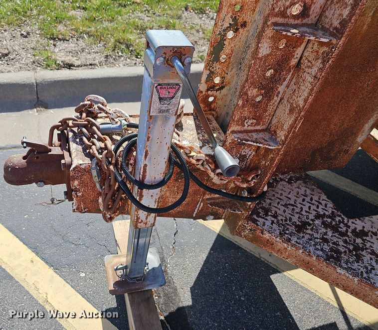 image for item DQ4373 1983 Mill equipment trailer