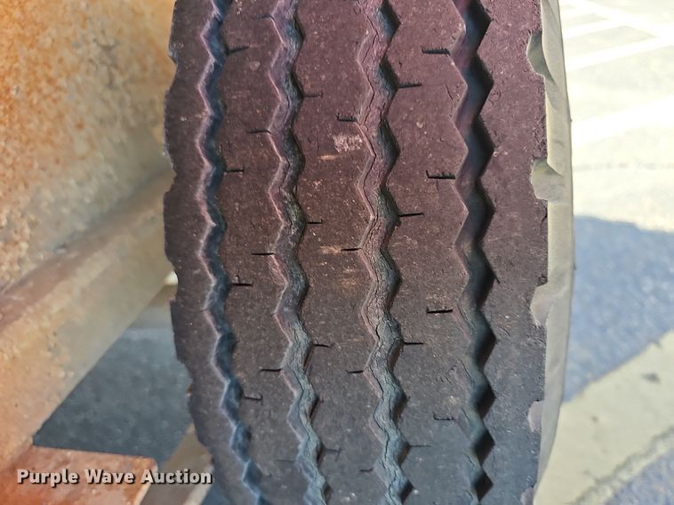 image for item DQ4373 1983 Mill equipment trailer