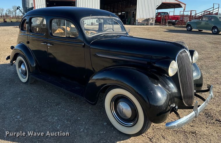 image for item DQ6746 1937 Plymouth  Deluxe 