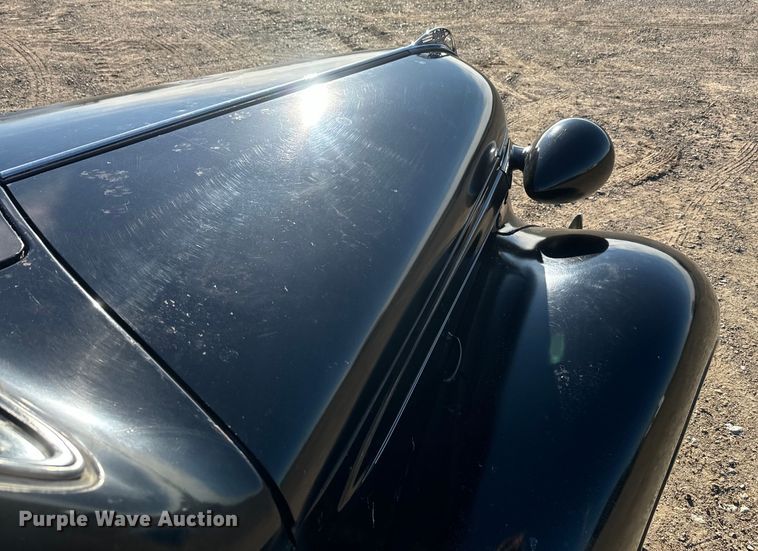 image for item DQ6746 1937 Plymouth  Deluxe 