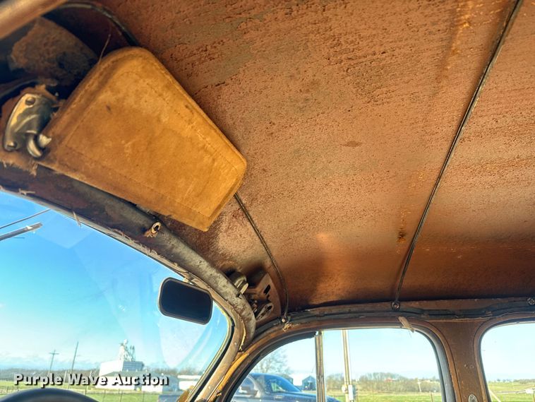 image for item DQ6746 1937 Plymouth  Deluxe 