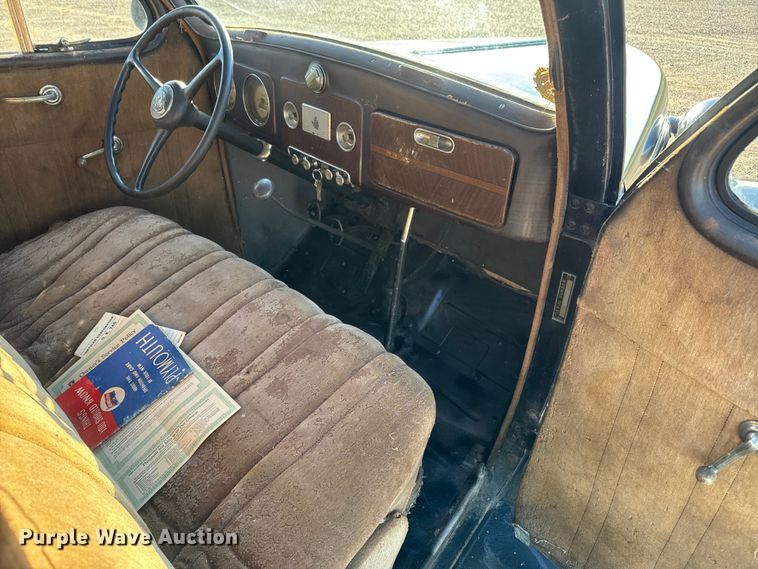 image for item DQ6746 1937 Plymouth  Deluxe 