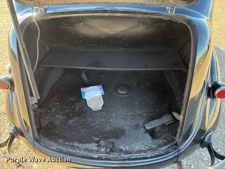 image for item DQ6746 1937 Plymouth  Deluxe 