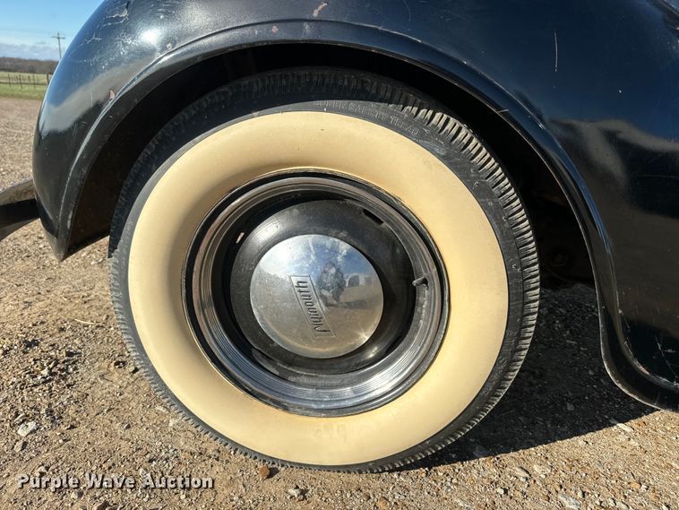 image for item DQ6746 1937 Plymouth  Deluxe 