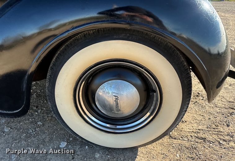 image for item DQ6746 1937 Plymouth  Deluxe 