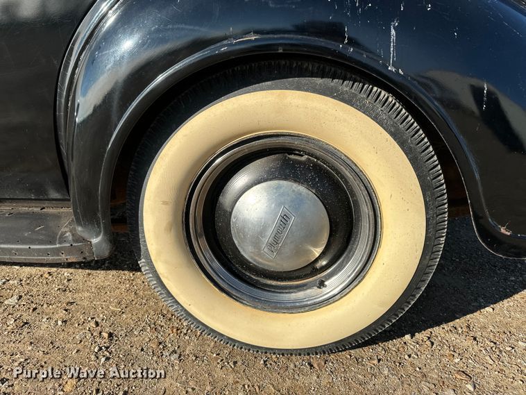 image for item DQ6746 1937 Plymouth  Deluxe 