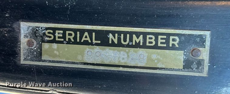 image for item DQ6746 1937 Plymouth  Deluxe 