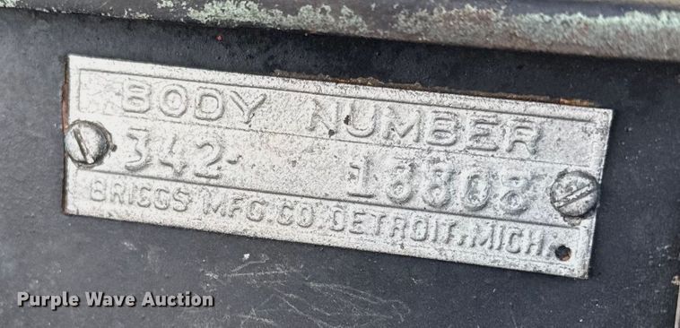 image for item DQ6747 1941 Chrysler Royal Coupe 