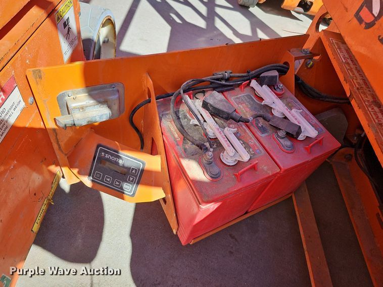 image for item DQ8609 (3) vertical lifts