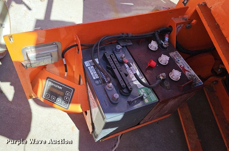 image for item DQ8609 (3) vertical lifts