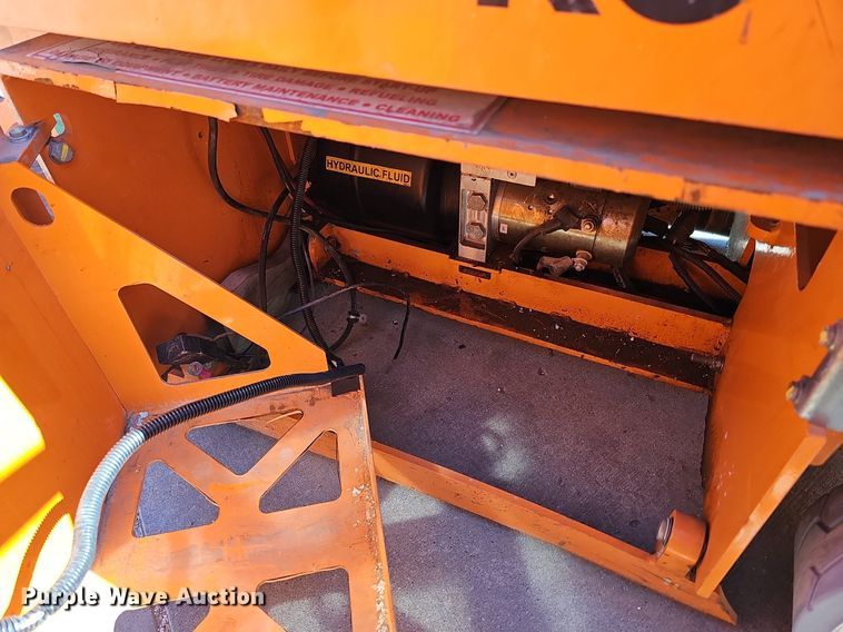 image for item DQ8610 (3) vertical lifts