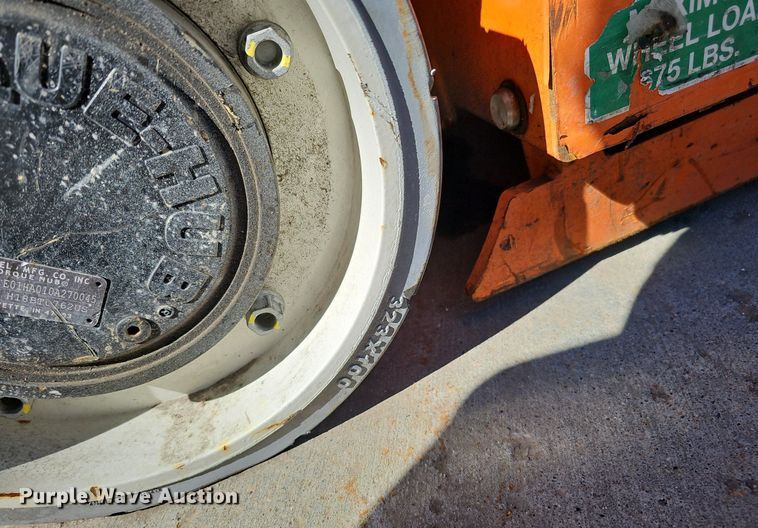 image for item DQ8610 (3) vertical lifts