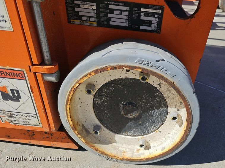 image for item DQ8610 (3) vertical lifts