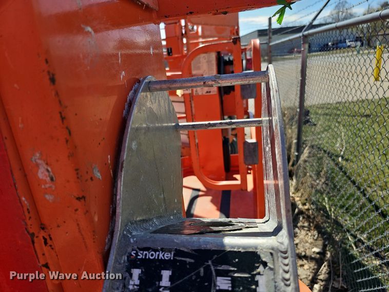 image for item DQ8610 (3) vertical lifts