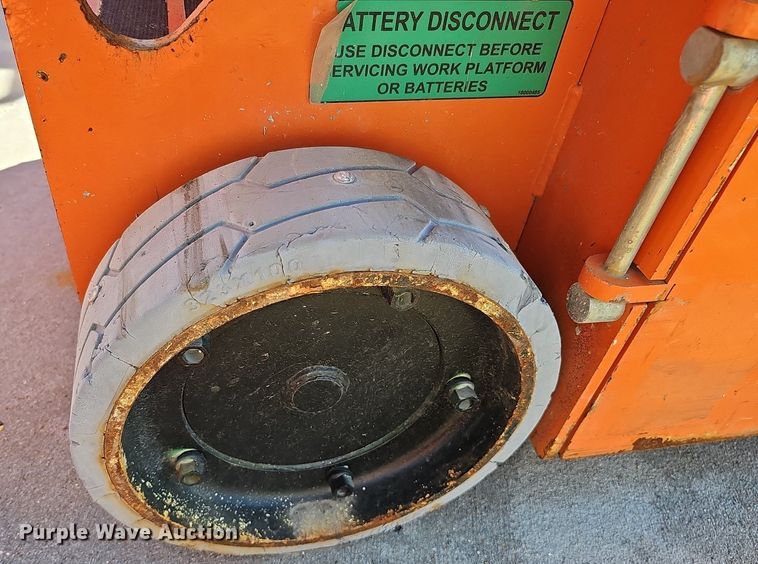 image for item DQ8610 (3) vertical lifts