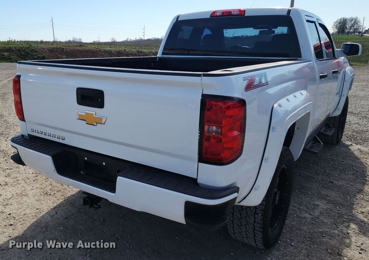 image for item DR7883 2017 Chevrolet Silverado 1500 Double Cab pickup truck