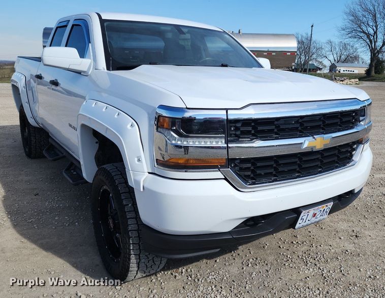 image for item DR7883 2017 Chevrolet Silverado 1500 Double Cab pickup truck