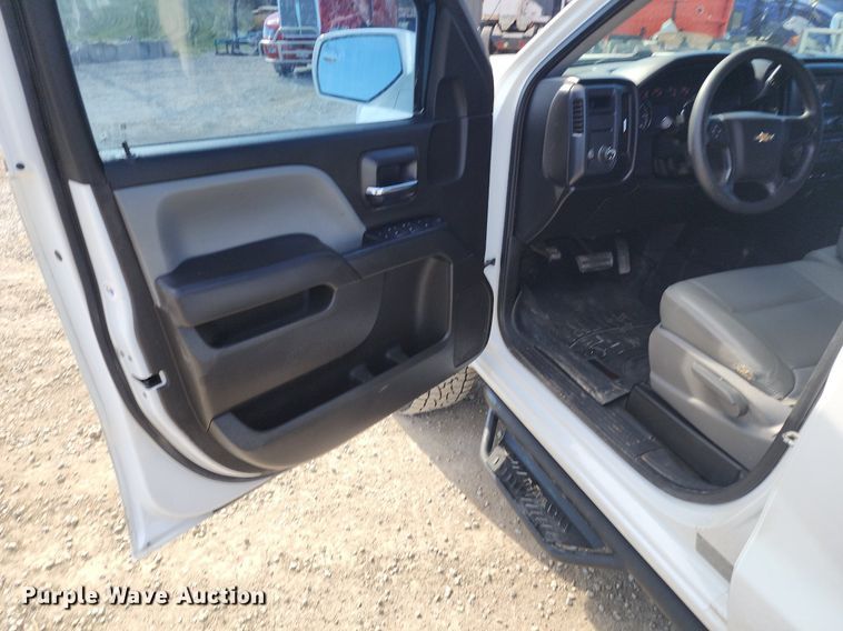 image for item DR7883 2017 Chevrolet Silverado 1500 Double Cab pickup truck