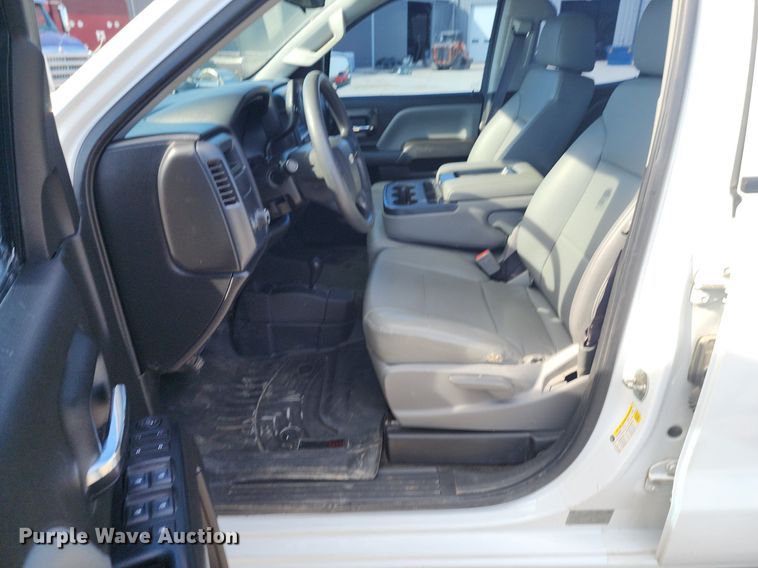 image for item DR7883 2017 Chevrolet Silverado 1500 Double Cab pickup truck