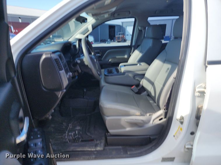 image for item DR7883 2017 Chevrolet Silverado 1500 Double Cab pickup truck