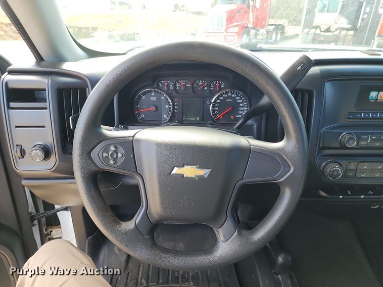 image for item DR7883 2017 Chevrolet Silverado 1500 Double Cab pickup truck