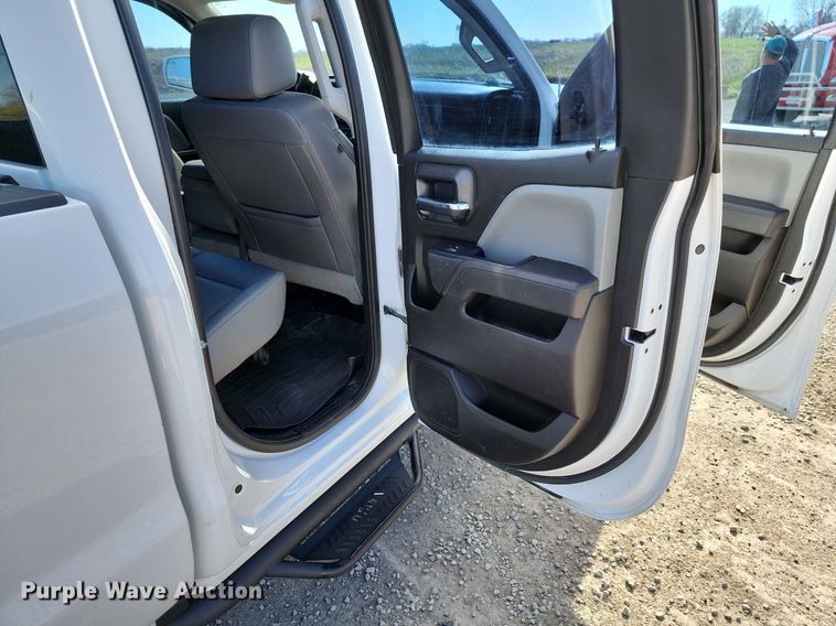 image for item DR7883 2017 Chevrolet Silverado 1500 Double Cab pickup truck