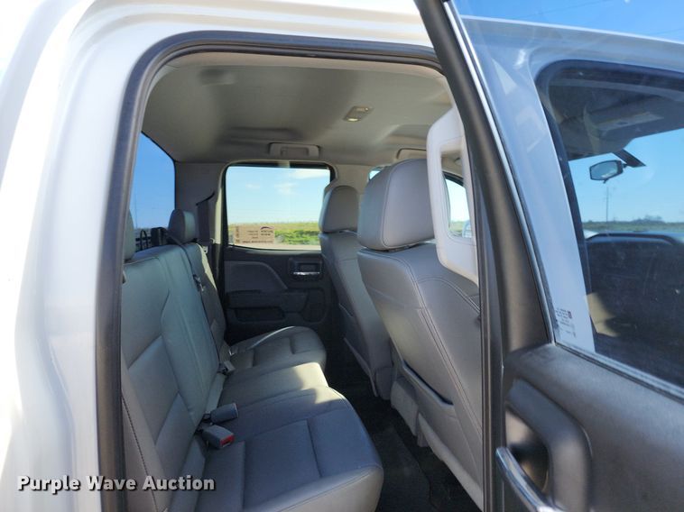 image for item DR7883 2017 Chevrolet Silverado 1500 Double Cab pickup truck