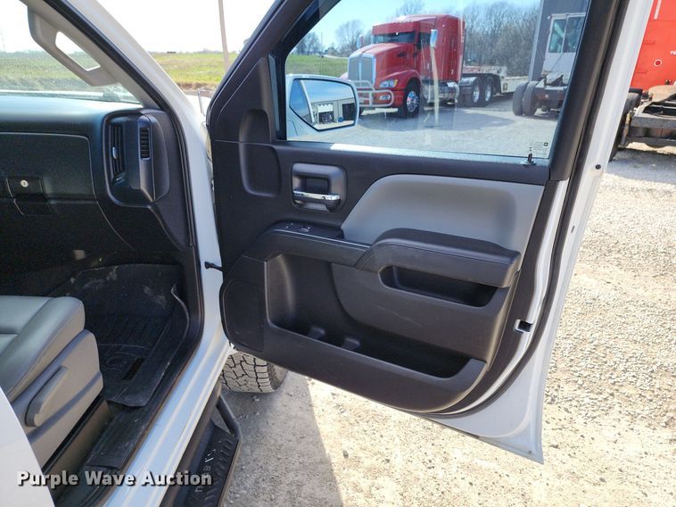 image for item DR7883 2017 Chevrolet Silverado 1500 Double Cab pickup truck