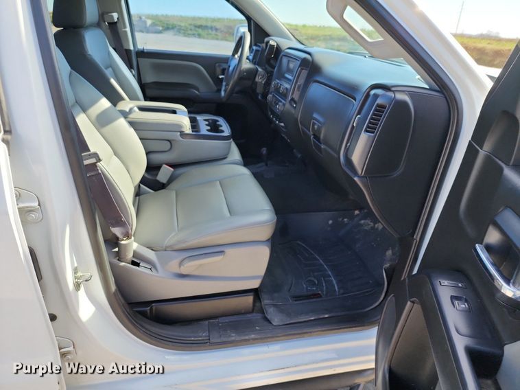 image for item DR7883 2017 Chevrolet Silverado 1500 Double Cab pickup truck