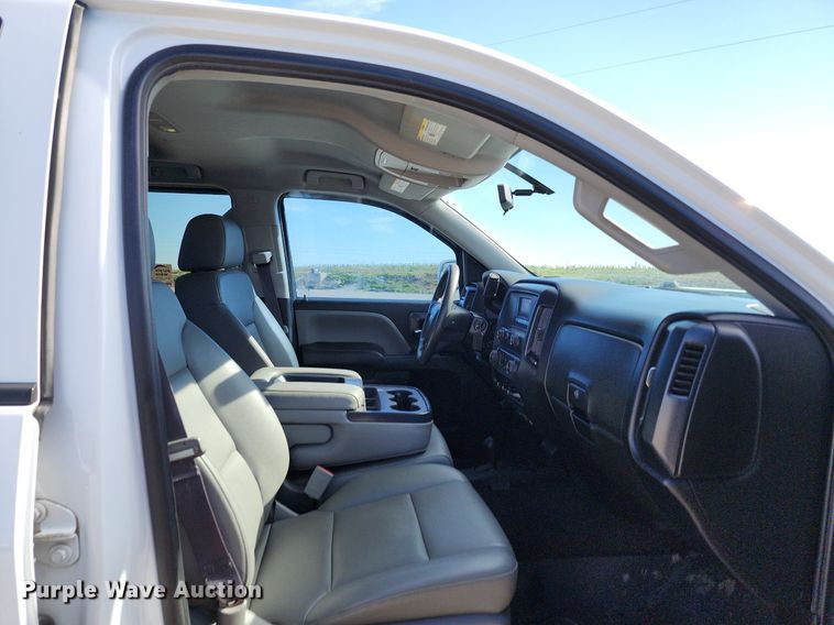 image for item DR7883 2017 Chevrolet Silverado 1500 Double Cab pickup truck