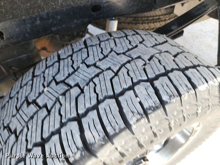 image for item DR7883 2017 Chevrolet Silverado 1500 Double Cab pickup truck