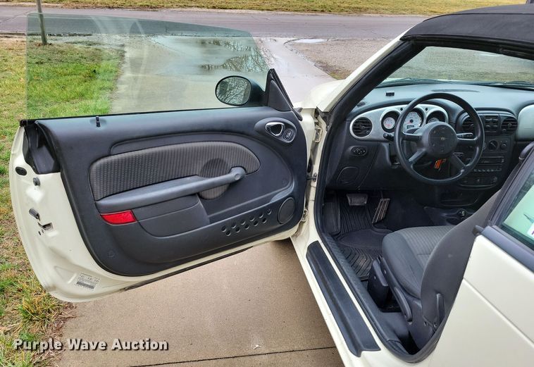 image for item DR7890 2005 Chrysler  PT Cruiser Touring convertible