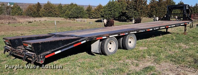 image for item DR8552 2010 Starlight equipment trailer