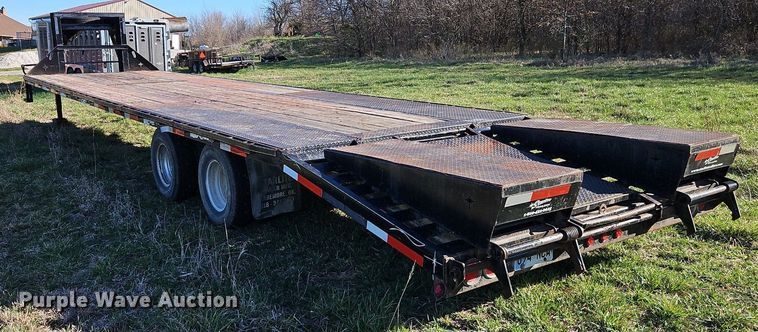image for item DR8552 2010 Starlight equipment trailer