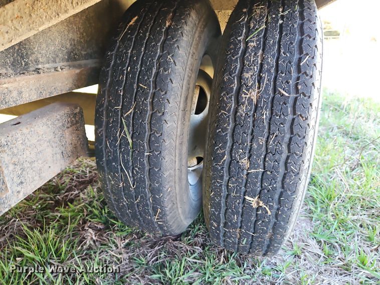 image for item DR8552 2010 Starlight equipment trailer