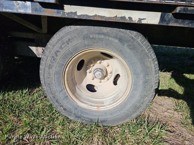 image for item DR8552 2010 Starlight equipment trailer