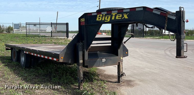 image for item DS2929 2015 Big Tex 25GN HD flatbed trailer