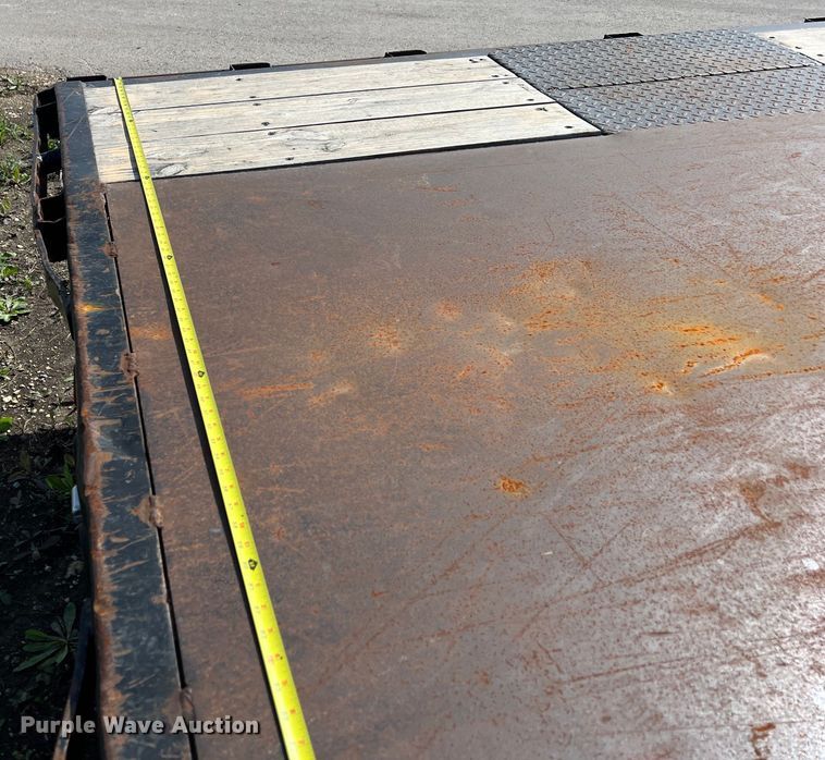 image for item DS2929 2015 Big Tex 25GN HD flatbed trailer