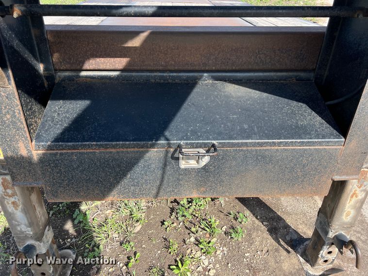 image for item DS2929 2015 Big Tex 25GN HD flatbed trailer