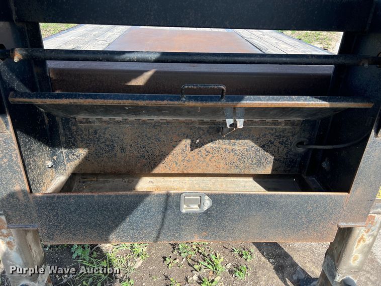 image for item DS2929 2015 Big Tex 25GN HD flatbed trailer