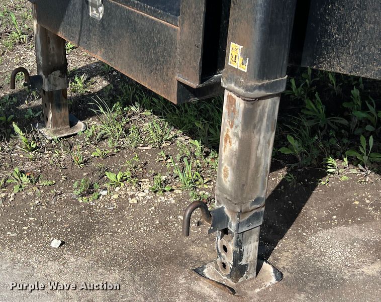 image for item DS2929 2015 Big Tex 25GN HD flatbed trailer