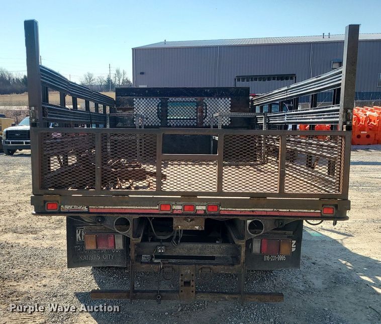 image for item DS7328 2007 Chevrolet  W5500 flatbed truck