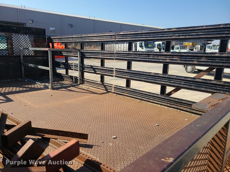 image for item DS7328 2007 Chevrolet  W5500 flatbed truck