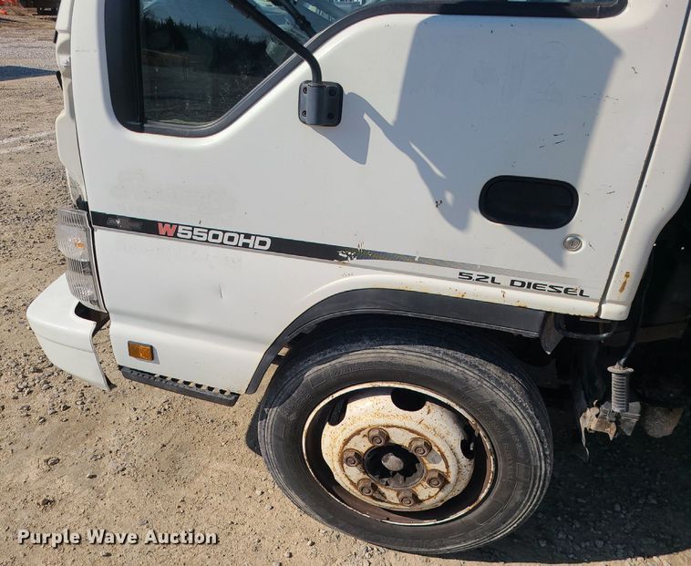 image for item DS7328 2007 Chevrolet  W5500 flatbed truck