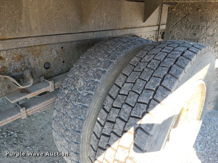 image for item DS7328 2007 Chevrolet  W5500 flatbed truck