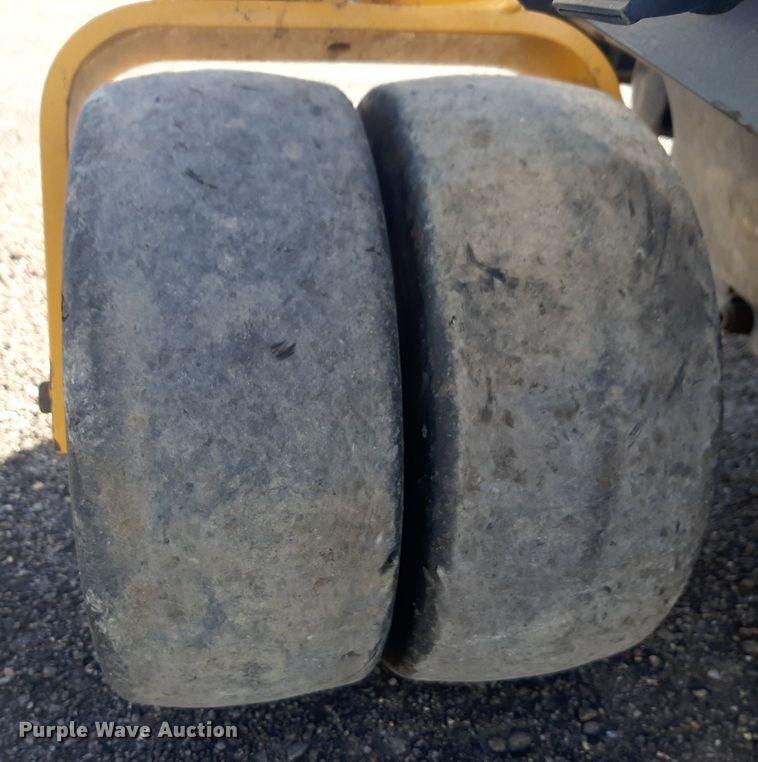 image for item DV9897 Walker MT23-11 ZTR lawn mower