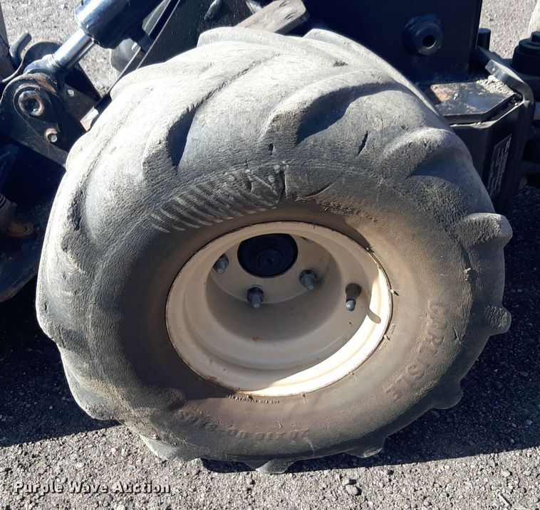 image for item DV9901 2008 Ditch Witch R300 compact utility loader